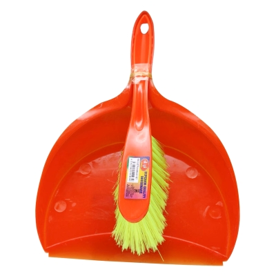 L.G Dust Pan & Brush Set F9P
